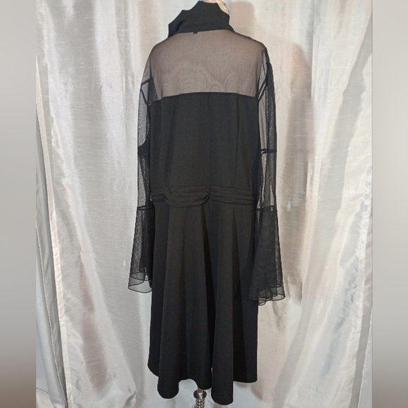 Long Bell-Sleeved Midi Dress Black:See Thru bodice +Sleeves, Waved collar,4X - Picture 4 of 12